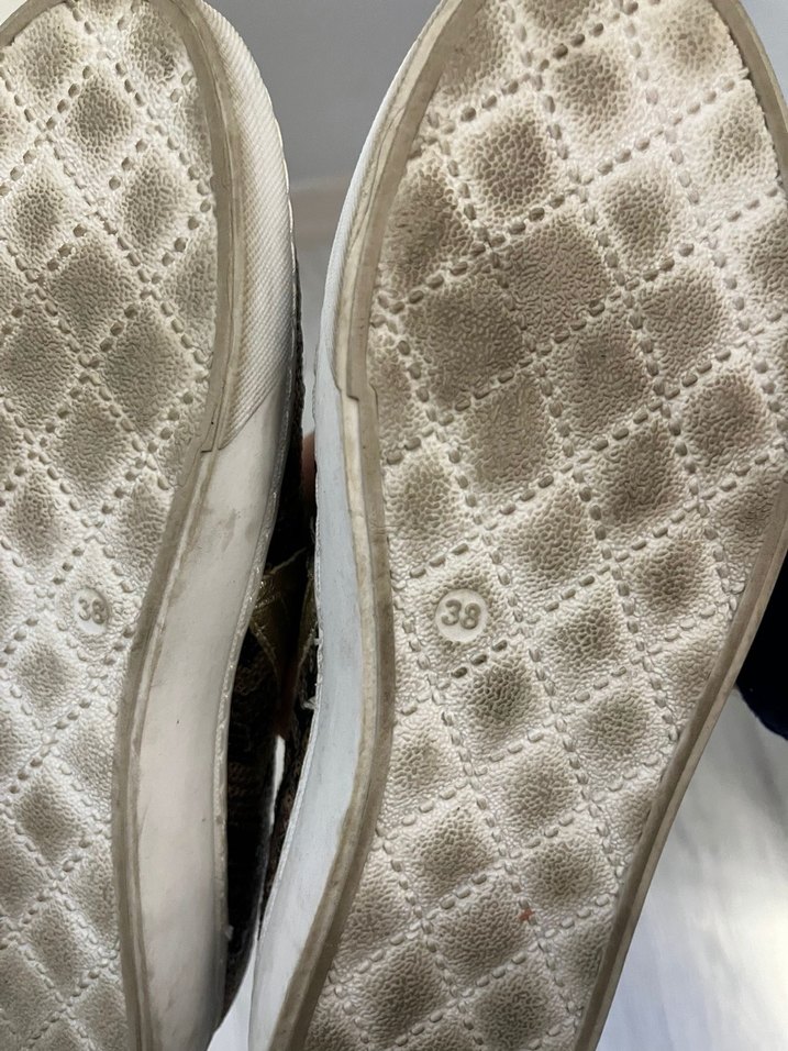 Boncuklu Yılan Desenli Dolgu Topuklu Kadın Spor Ayakkabı - Görsel 5