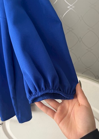 Düğmeli Parlak Mavi Midi Elbise - Görsel 3