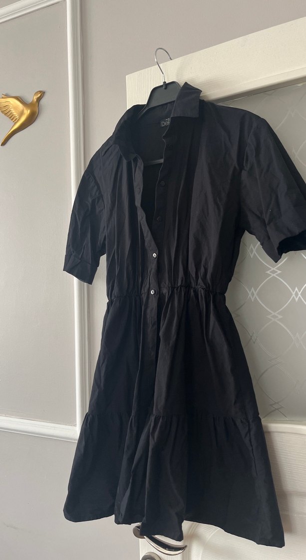 Düğmeli Siyah Midi Kadın Elbise - Görsel 2