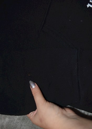 Siyah Kapüşonlu Baskılı Kadın Sweatshirt - Görsel 3