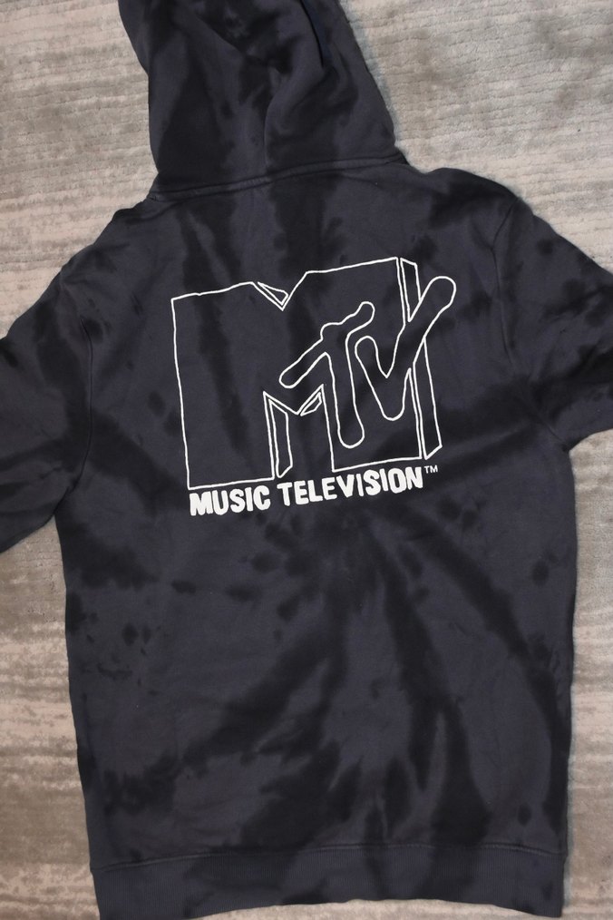 Kadın Siyah Batik Desenli Kapüşonlu Sweatshirt - Görsel 2