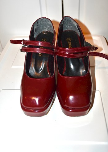 Bordo Gotik Ayakkabı - Görsel 3