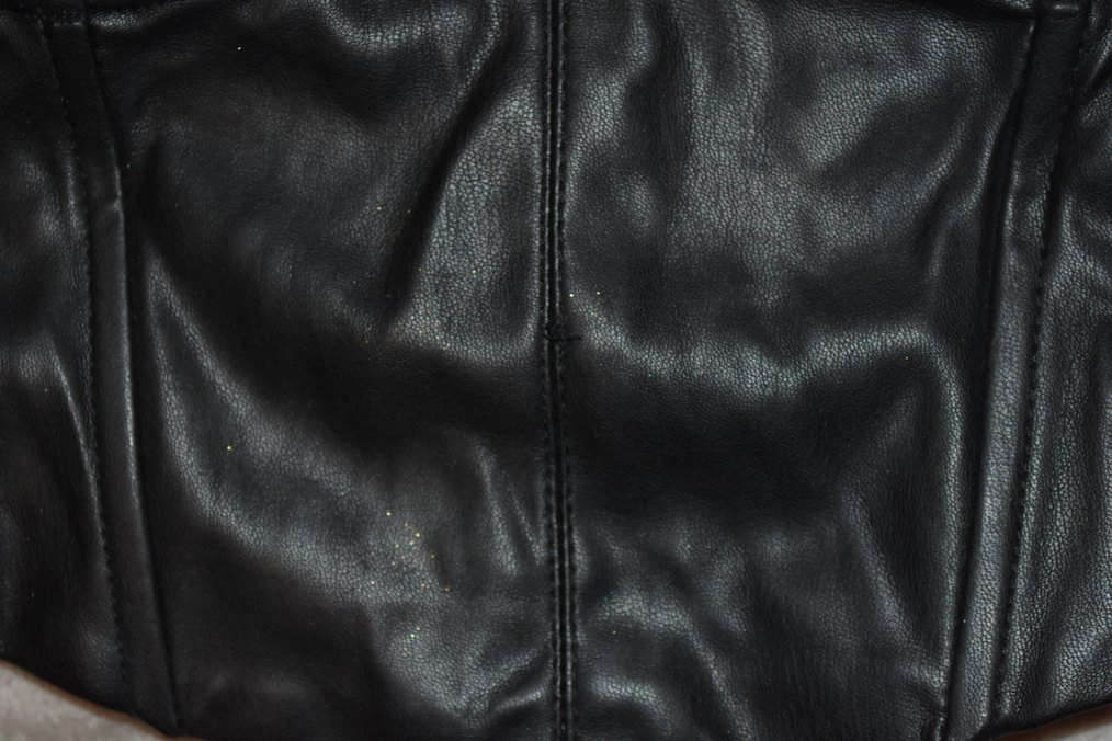 Siyah Deri Strappy Gotik Büstiyer - Görsel 4