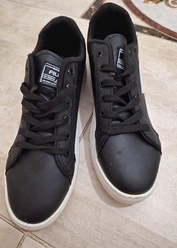 Diğer Siyah Minimal Sneaker