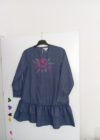 Nakışlı Fırfırlı Uzun Kollu Kız Kot Elbise - Görsel 5