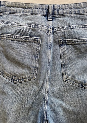 Gri Yırtık Detaylı Salaş Kadın Jean - Görsel 3