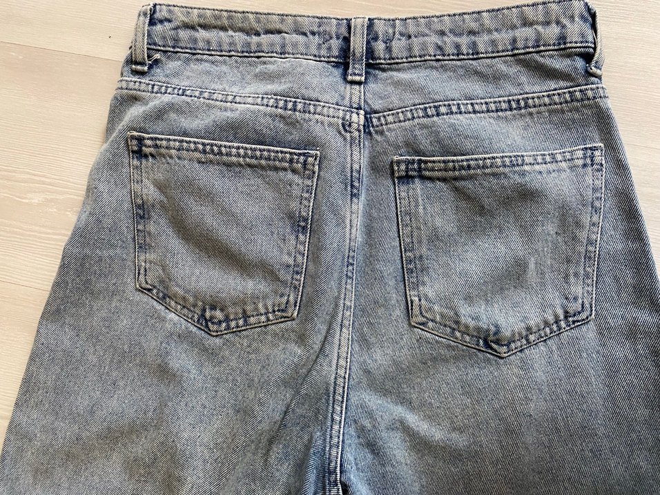 Gri Yırtık Detaylı Salaş Kadın Jean - Görsel 3