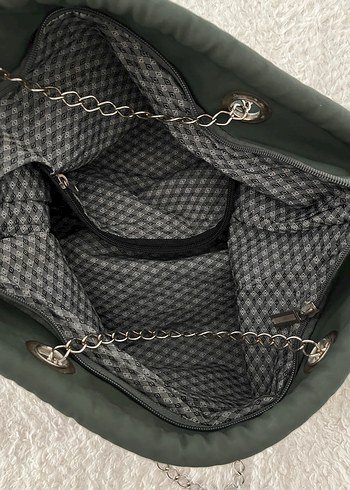 Zincir Detaylı Yeşil Kadın Çanta - Görsel 2