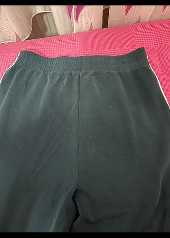 Kadın Yeşil Rahat Kesim Midi Kumaş Pantolon - Görsel 3