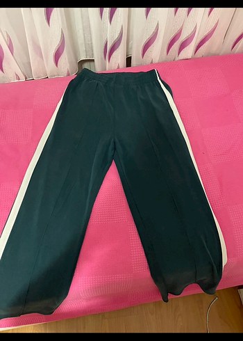 Kadın Yeşil Rahat Kesim Midi Kumaş Pantolon - Görsel 4