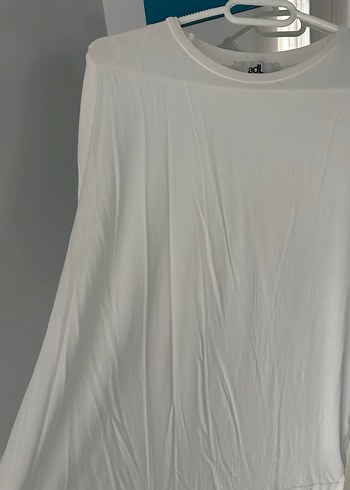 Düğmeli Beyaz Keten V Yaka Kadın Gömlek - Görsel 5