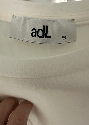 Düğmeli Beyaz Keten V Yaka Kadın Gömlek - Görsel 8