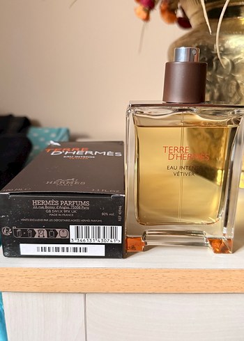 Terre d'Hermès Eau Intense Vetiver Erkek Parfümü - Görsel 2