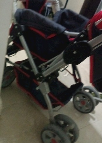 Kırmızı ve Gri Bebek Arabası - Görsel 2