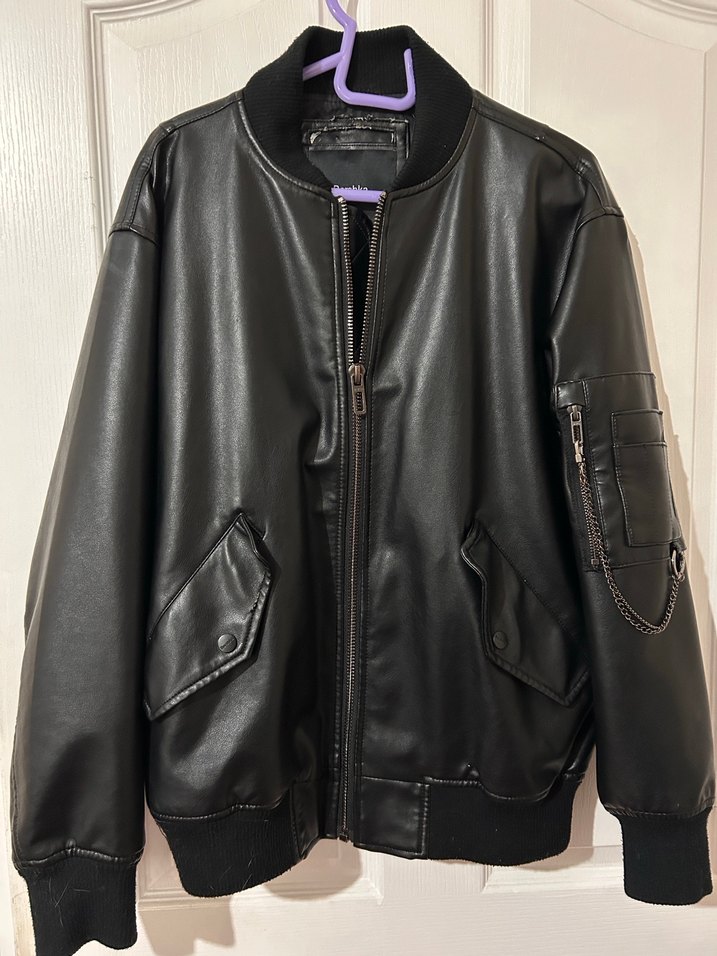 Bershka Siyah Deri Ceket - Rahat Kesim - Görsel 2