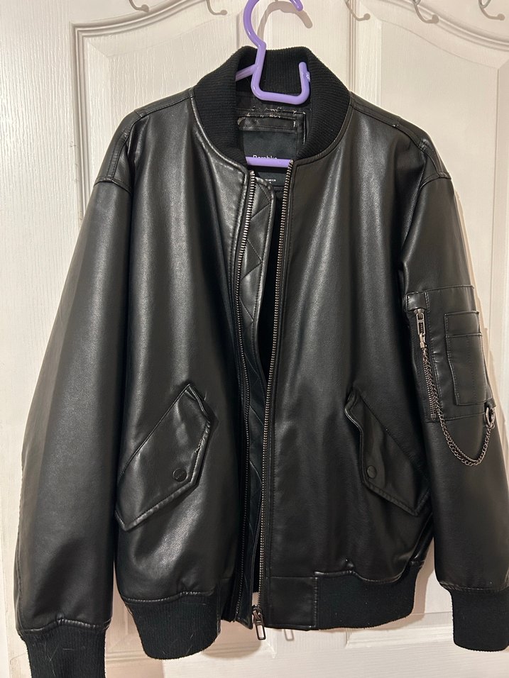 Bershka Siyah Deri Ceket - Rahat Kesim - Görsel 3