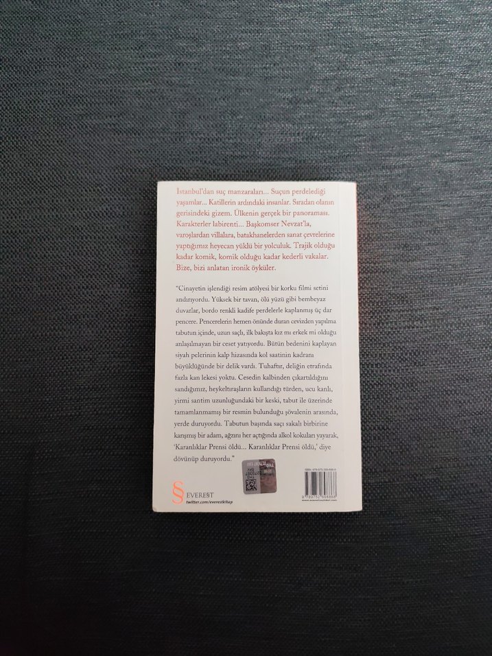 Şeytan Ayrıntıda Gizlidir - Ahmet Ümit - Görsel 2