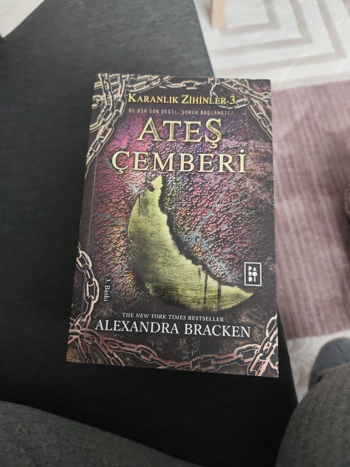 Alexandra Bracken Üçlemesi Roman Seti - Görsel 4