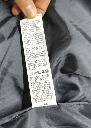 Siyah Kapüşonlu Kadın şişme Yelek - Görsel 3