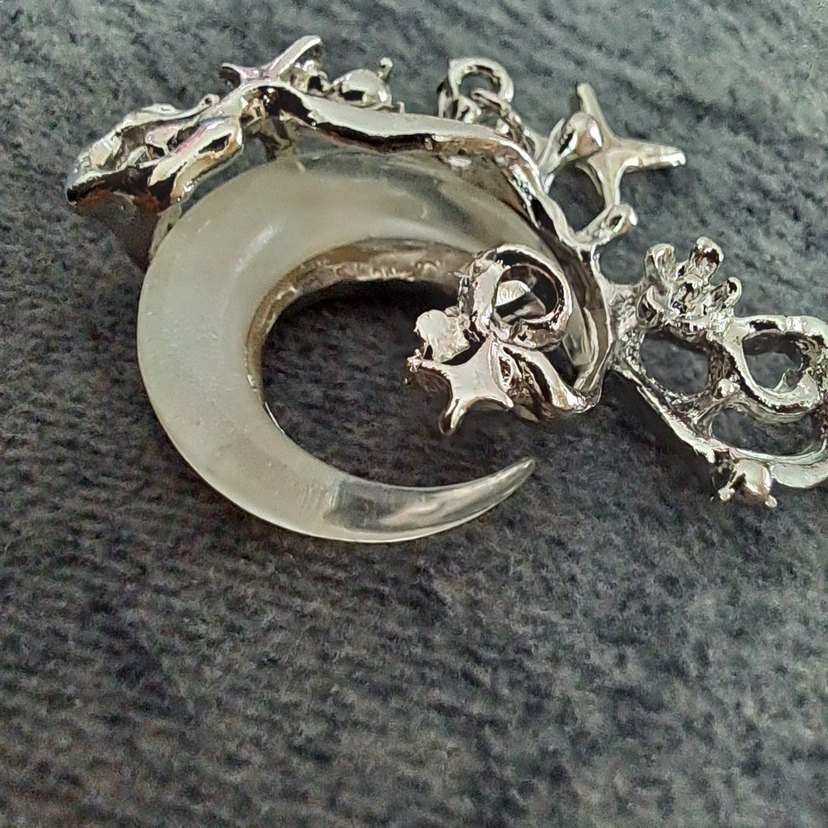 Gri Metal Gotik Saç Tokası Püsküllü - Görsel 2