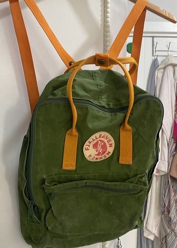 Yeşil Süet Sırt Çantası, Tokalı, Baskılı - Görsel 3