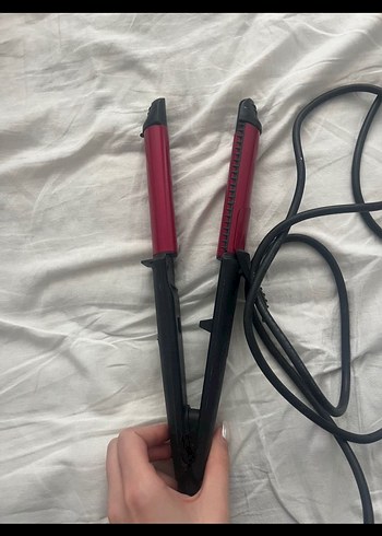 Kırmızı Saç Şekillendirici Maşa - Görsel 2