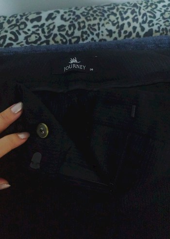 Siyah Kemerli Kadın Kumaş Pantolon - Görsel 4