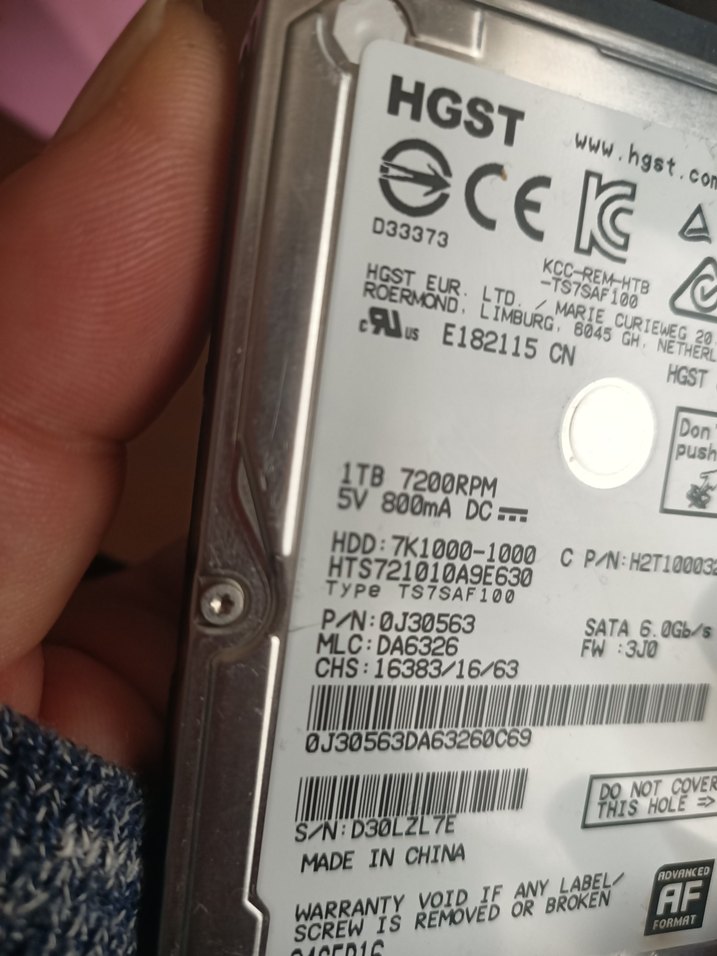 HGST 1TB 7200RPM SATA 3.5" Sabit Disk - Görsel 2