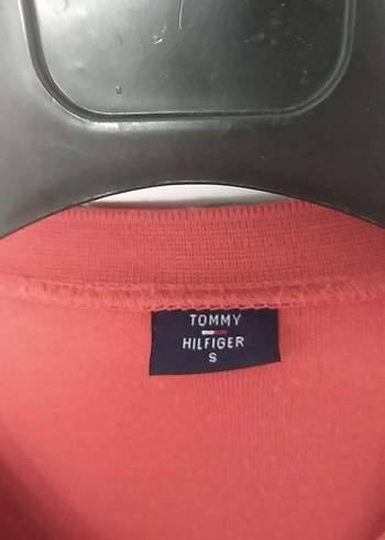 Kadın Kırmızı Düğmeli Uzun Kollu Hırka - Görsel 2