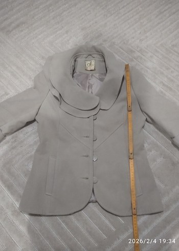 Bej Düğmeli Kısa Kadın Kaban - Görsel 10