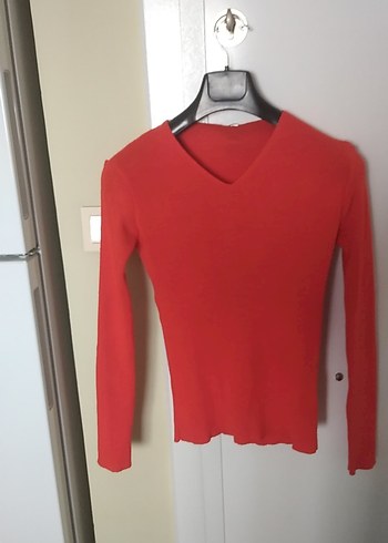 Kırmızı V Yaka Düğmeli Kadın Kazak - Görsel 3