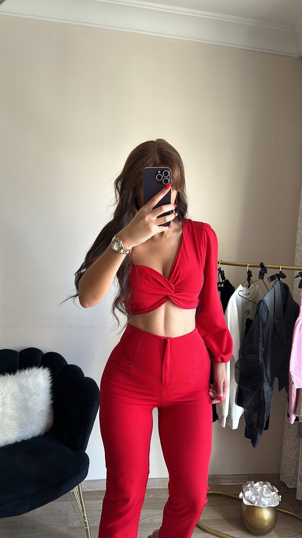 Kırmızı Kumaş Takım - Görsel 2