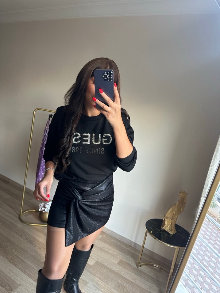 Drapeli Siyah Yılan Derisi Desenli Şort Etek - Görsel 2