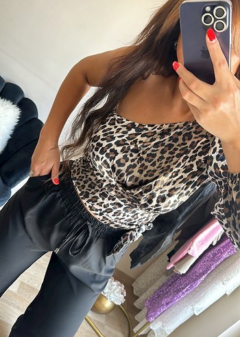 Leopar Desenli Tek Omuzlu Bluz - Görsel 2