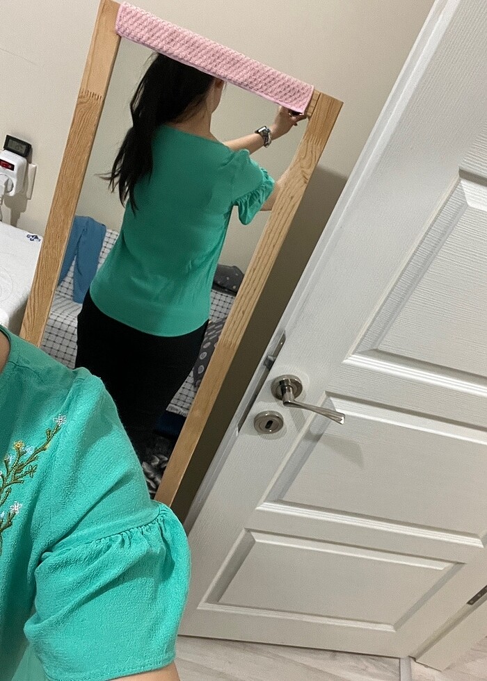 Koton mint yeşili bluz - Görsel 4