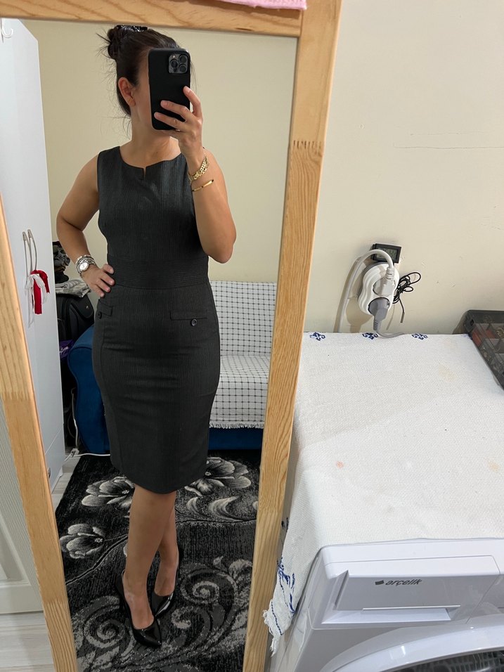 Füme V Yaka Midi Kalem Elbise - Görsel 3