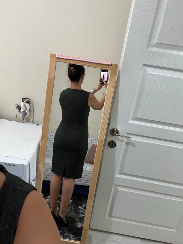 Füme V Yaka Midi Kalem Elbise - Görsel 5