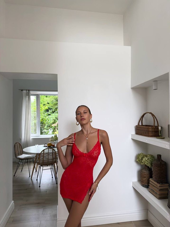 Kırmızı Dantel Detaylı İnce Askılı Mini Gecelik - Görsel 4