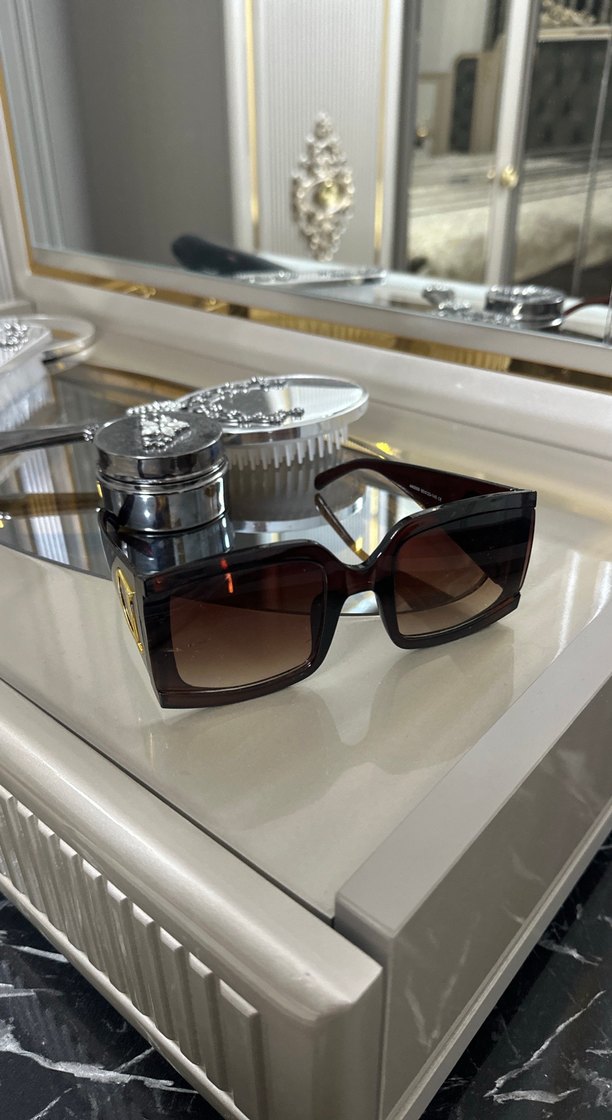Siyah Payetli Kadın Güneş Gözlüğü - Görsel 3