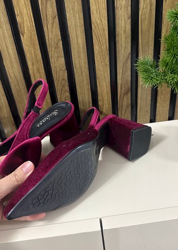 Bordo Süet Fiyonklu Topuklu Kadın Ayakkabı - Görsel 4