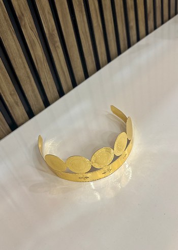 Altın kaplama taç özel günlerde  kullanılır  - Görsel 4