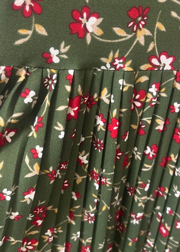 Koyu Haki Çiçek Desenli Uzun Pilili Elbise - Görsel 4