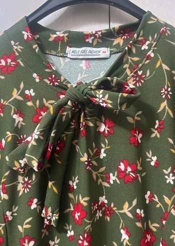 Koyu Haki Çiçek Desenli Uzun Pilili Elbise - Görsel 2