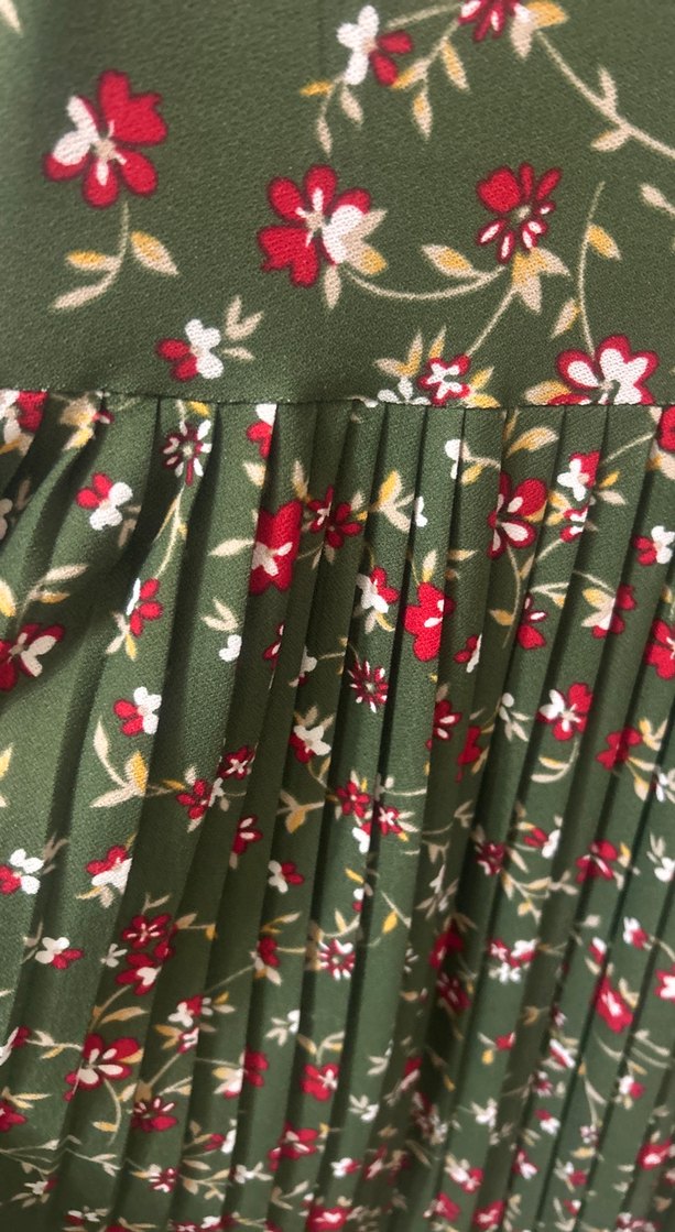 Koyu Haki Çiçek Desenli Uzun Pilili Elbise - Görsel 4