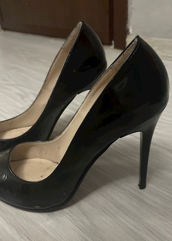 Siyah Parlak Stiletto Yılan Desenli Kadın Topuklu - Görsel 2