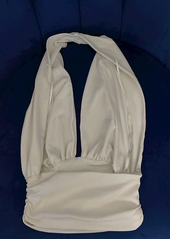 Drapeli V Yaka Beyaz Bluz - Görsel 2