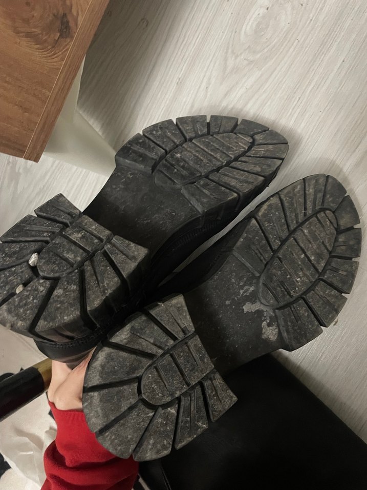 Kadın Siyah Dizüstü Lastik Bot - Görsel 3