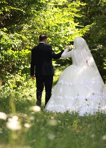 Uzun Kollu Yüksek Yakalı Prenses Gelinlik - Görsel 2