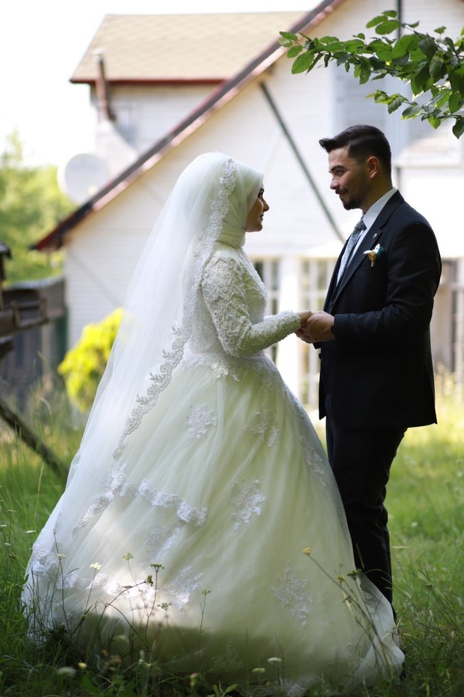 Uzun Kollu Yüksek Yakalı Prenses Gelinlik - Görsel 3