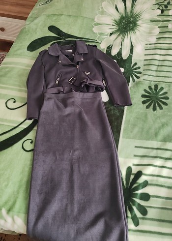 Gri Süet Kemerli Biker Deri Ceket Uzun Etek takım - Görsel 2